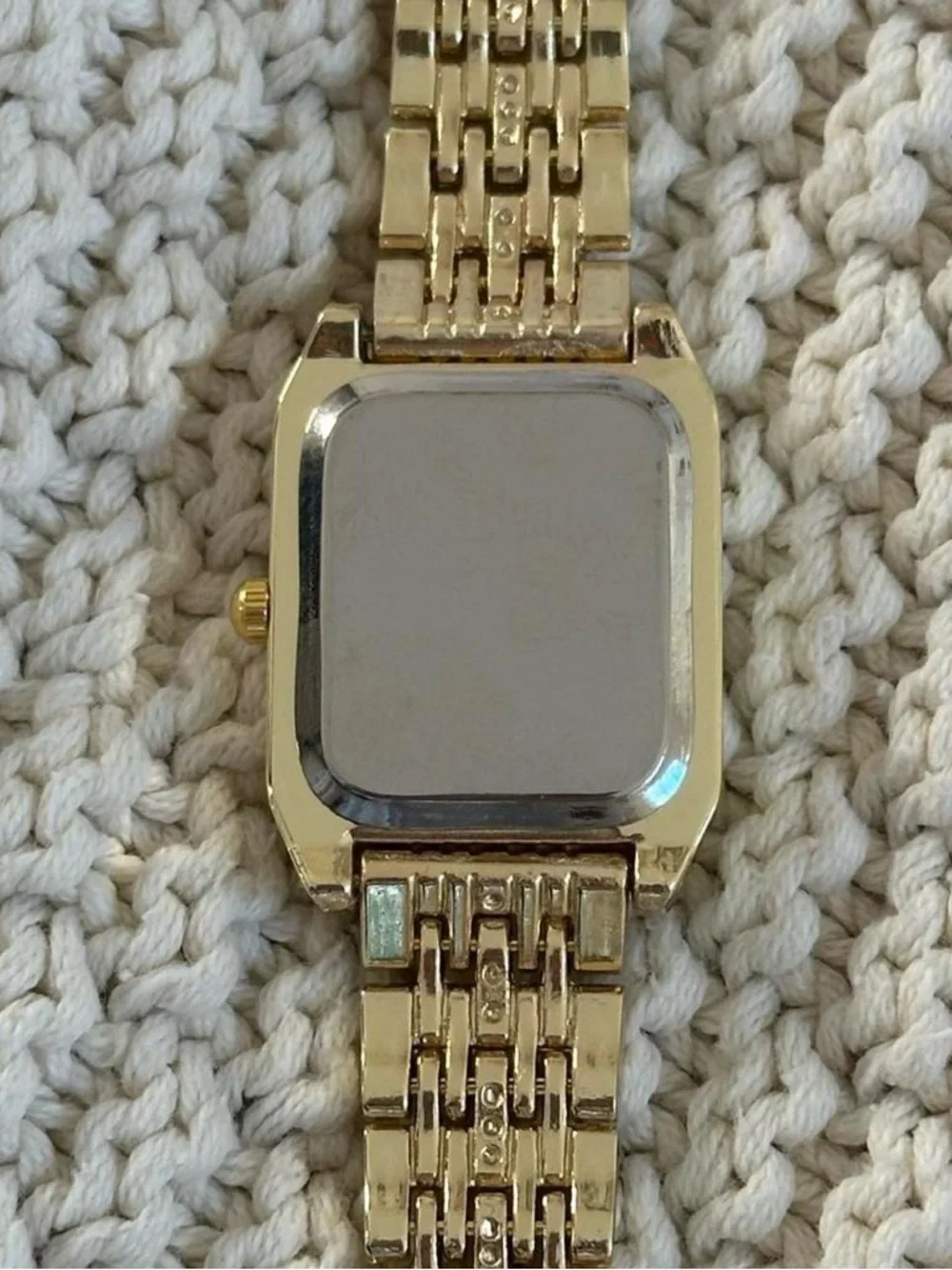 Gold-Tone Women's Quartz Watch with Green Dial - Picture 4 of 5